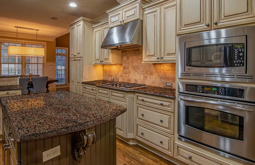 desert-brown kitchen